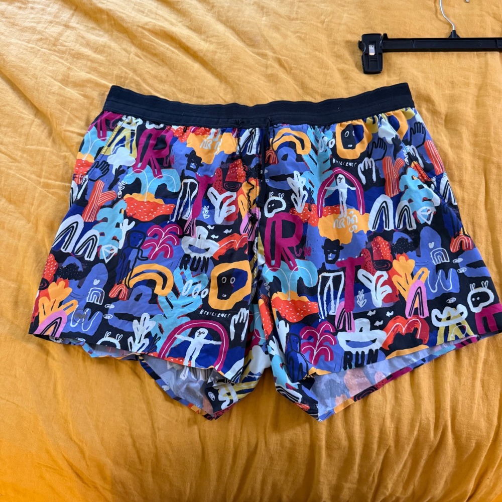 Janji AFO Middle Short Mens XL Resilience Abstract Print 5 Inch Running Shorts